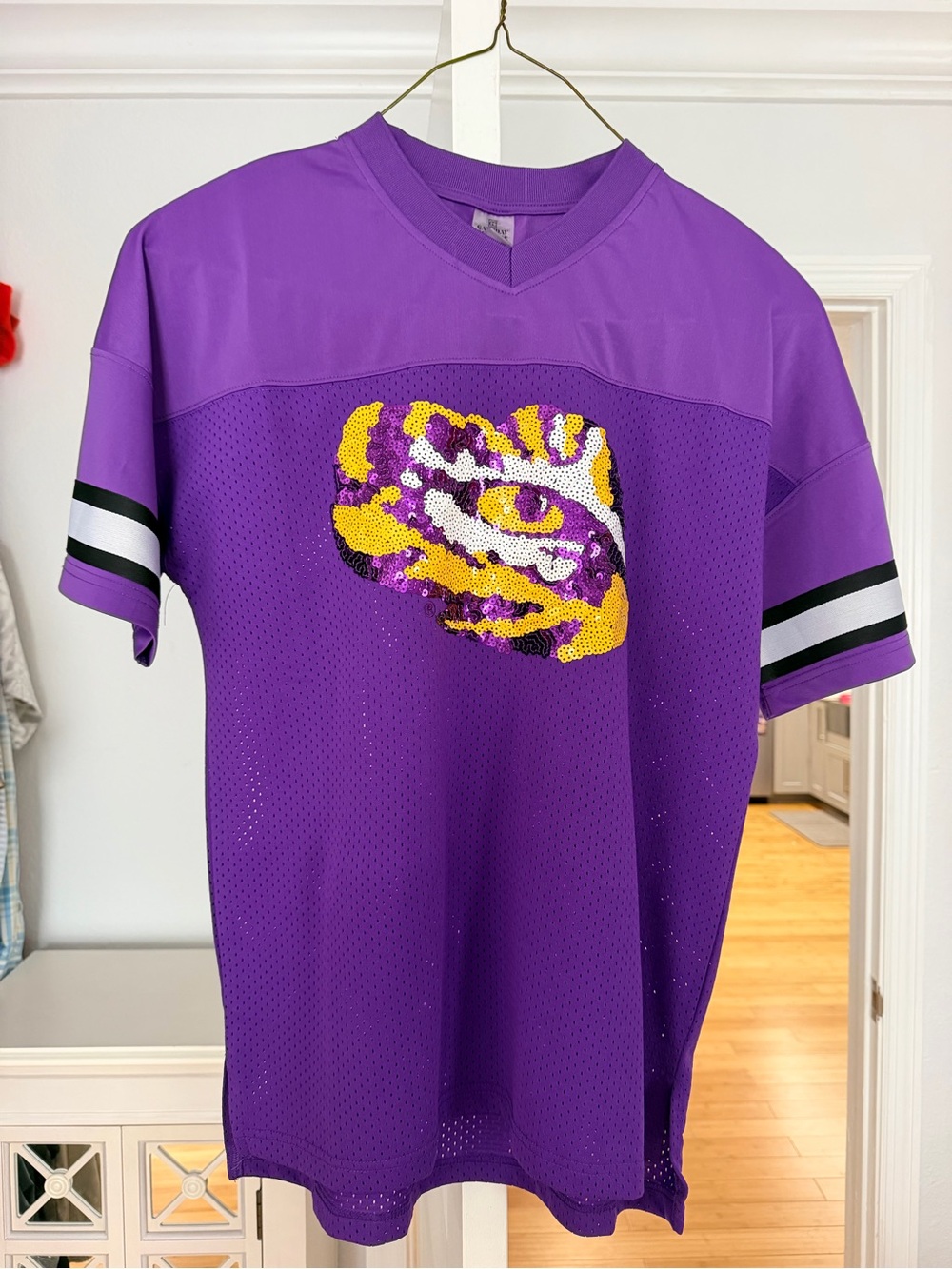 LSU Purple Sequin Tiger Eye Mesh Tee/jersey